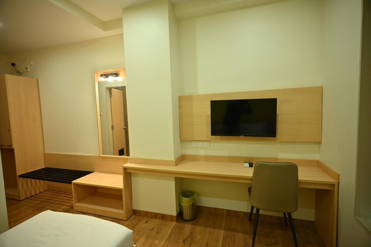 Hotel City Centre Latur Luaran gambar